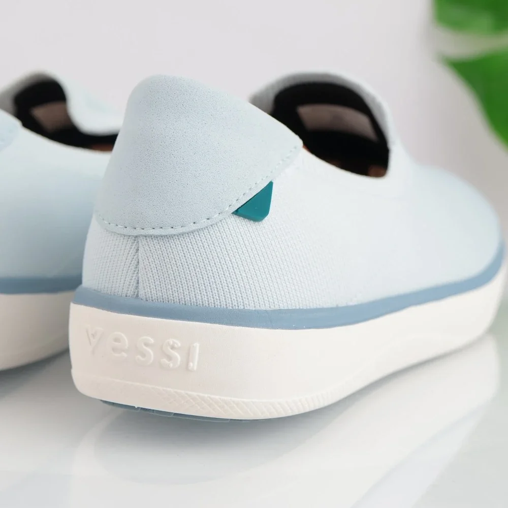 Vessi Mens Boardwalk Slip-On Shoe Size 12 Waterproof Blue Knit Comfort Sneakers
